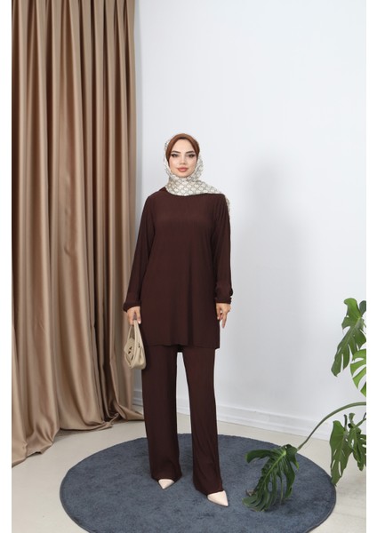 Kıraşlı Pantolonlu Ikili Takım