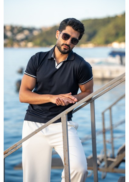 Apaç Yaka Kendinden Desenli Triko Tshırt modelleri