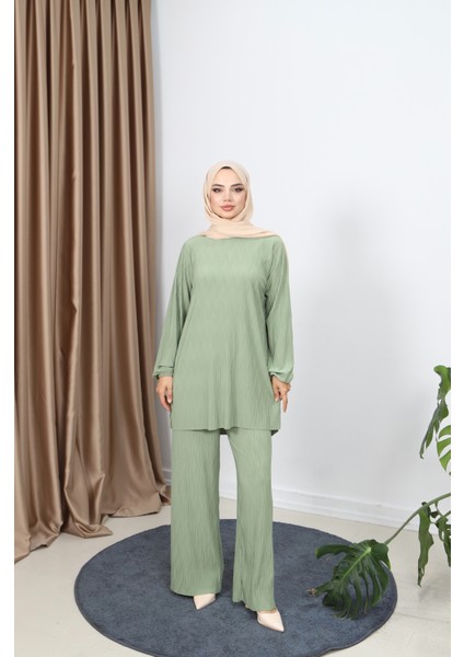 Kıraşlı Pantolonlu Ikili Takım