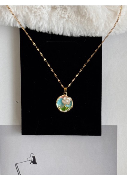 Mavi Sanat Beyaz Çiçekli Luxury Çelik Kolye