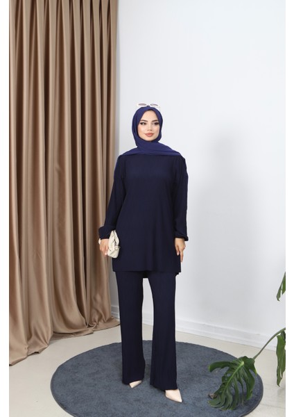 Kıraşlı Pantolonlu Ikili Takım