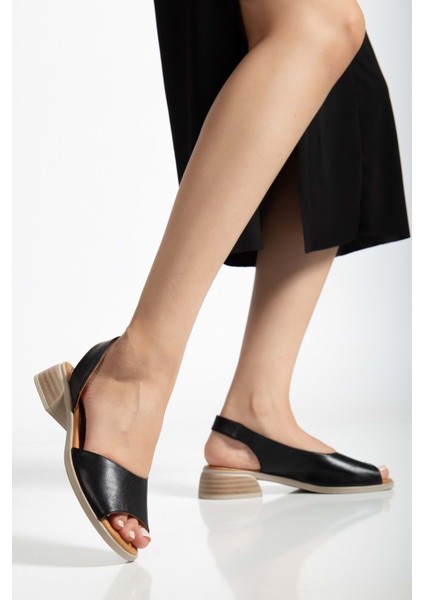 Kadın Hakiki Deri Günlük Alçak Topuklu Sandalet Siyah - Krep Taban