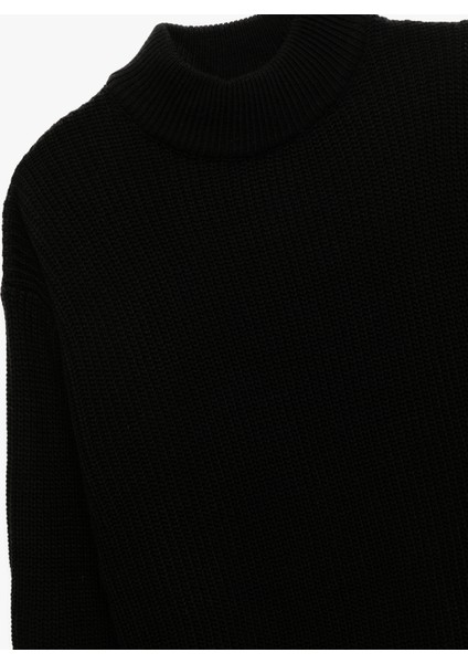 Uzun Kollu Dik Yaka Oversize Örgü Kazak modelleri