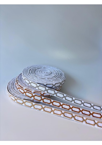 Nakış Tasarımlı Benzersiz Dekoratif Aksesuar (Gri)