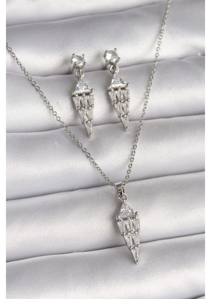 316L Çelik Gümüş Renk Zincir Sallantı Zirkon Taş Model Kadın Kolye Küpe Seti