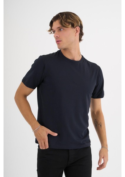 Erkek Lacivert %100 Pamuklu Standart Kalıp Likralı Basic T-Shirt fırsatları