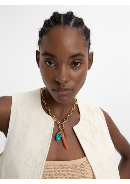 Taş Charm'lı Kısa Zincir Kolye