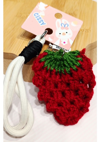 Örme Çilek Desenli Gösterişli Anahtarlık