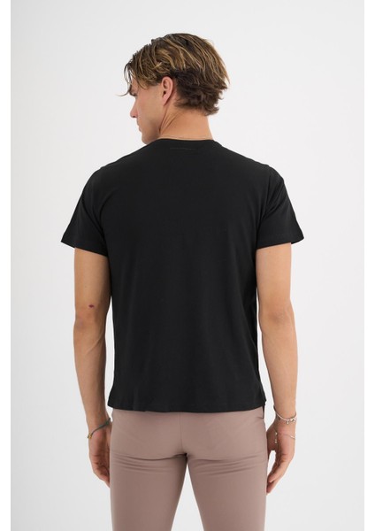 Erkek Siyah Baskılı %100 Pamuklu Standart Kalıp T-Shirt modelleri