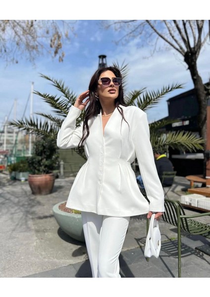 Belden Oturtmalı Beyaz Ceket fiyatları