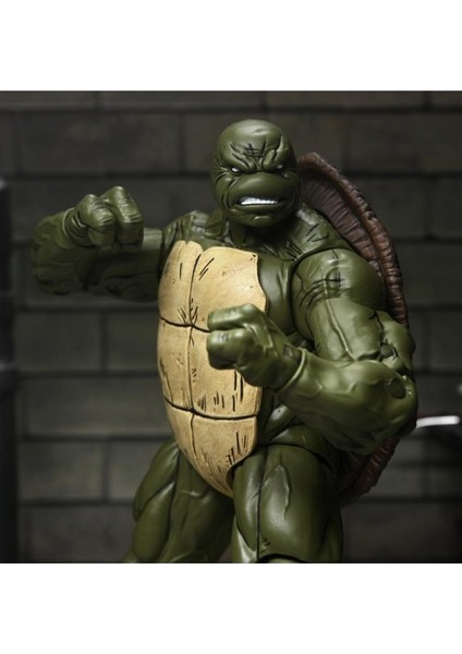 Teenage Mutant Ninja Turtles: The Last Ronin - The Last Ronin (Battle Damaged) Aksiyon Figürü