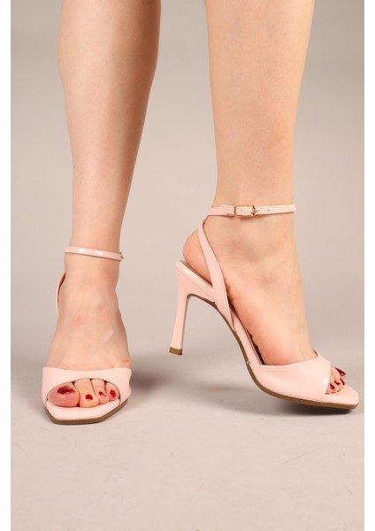 Rafaella Bilek Bağlı Rugan Topuklu Ayakkabı Pembe fırsatları