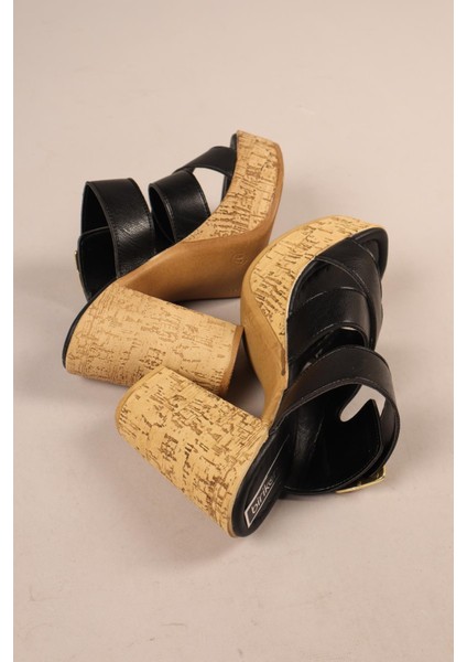 Ronika Platform Topuklu Terlik Siyah fiyatları