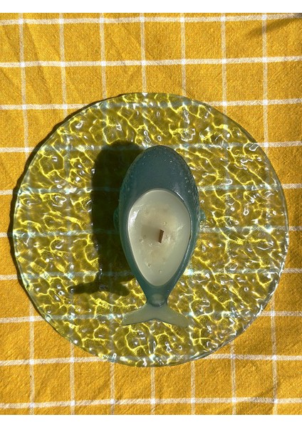 Balina Şeklinde El Yapımı Epoksi Mum – Ahşap Fitilli, Dekoratif & Yeniden Kullanılabilir (7X11,5CM) fırsatları