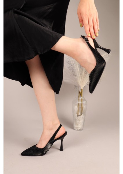 Ferunya Dokulu Arkası Açık Stiletto Siyah