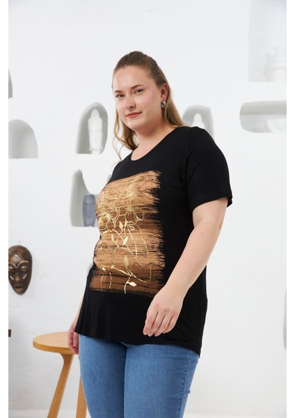 Çiçek Deseni Baskılı Büyük Beden Tişört Siyah modelleri