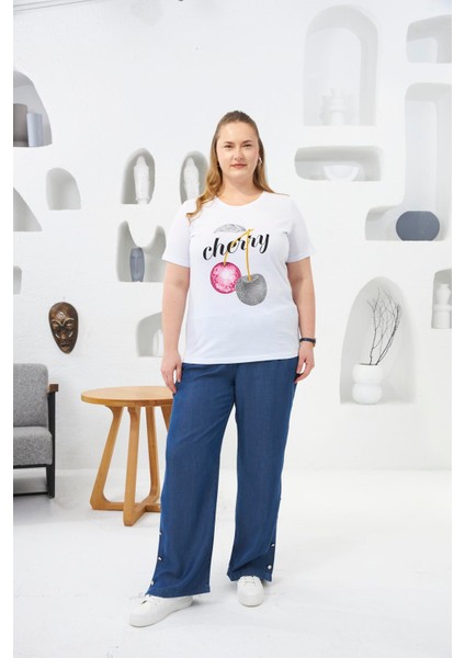 Taş Işlemeli Kiraz Desenli Büyük Beden Tişört Beyaz fırsatları
