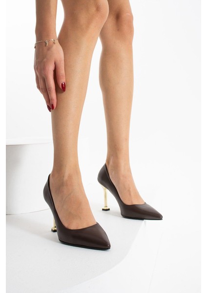 8,5 cm Kahve Cilt Altın Topuk Detaylı Stiletto Topuklu Ayakkabı fırsatları