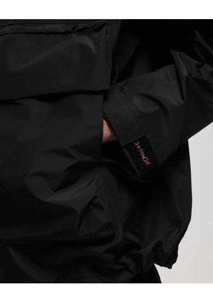Tech Pack Storm-Fıt Adv Gore-Tex Anorak modelleri