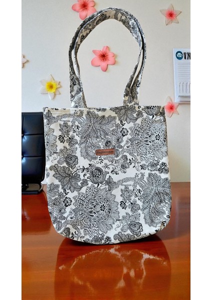 Plaj ve Günlük Kullanıma Uygun, Notebook ve Evrak Taşımaya Uygun. Içi Geniş,astarlı ve Cepli Keten Çanta 36X32