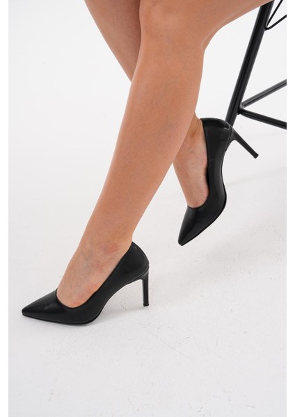 Siyah Cilt 8,5 cm Ince Topuklu Kadın Stiletto Ayakkabı