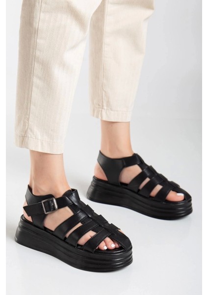 Toten Siyah Cilt Kemerli Sandalet