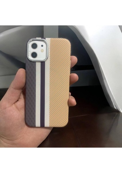 Apple Iphone 12/12 Pro Uyumlu Lux Carbon Fiber Magsafe Metal Kılıf Ultra Hafif Ince Manyetik Kapak.