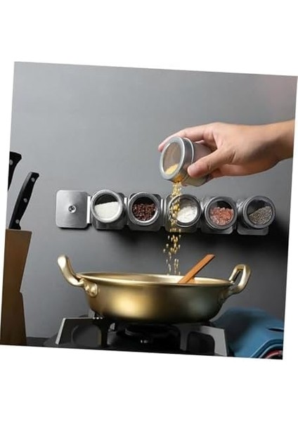 Manyetik Baharatlık Seti, Paslanmaz Çelik 6 Baharat Kavanozu ve Metal Stand, Şeffaf Kapaklı, Mıknatıslı ve Dayanıklı Tasarım, Duvar ve Buzdolabına Monte Edilebilir (Üçgen) modelleri