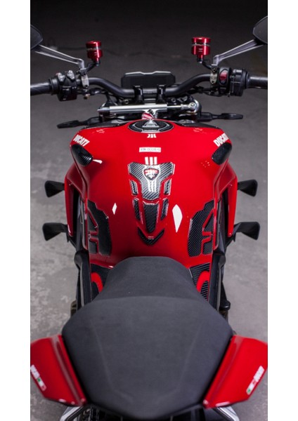 Ducati Panigale, Streetfighter, V4, V4S 2018-2024 ile Uyumlu Kaydırmaz 6D Karbon 22 Parça Tank Pad Seti GC12 fırsatları