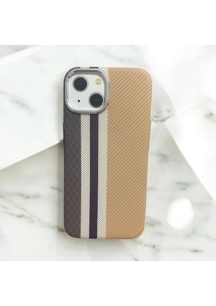Apple Iphone 15 Uyumlu Lux Carbon Fiber Magsafe Metal Kılıf Ultra Hafif Ince Manyetik Kapak.