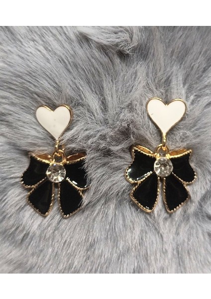 Figürlü Sallantılı Gösterişli Küpe