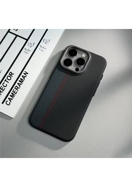Apple Iphone 15 Pro Max Uyumlu Lux Carbon Fiber Magsafe Metal Kılıf Ultra Hafif Ince Manyetik Kapak.