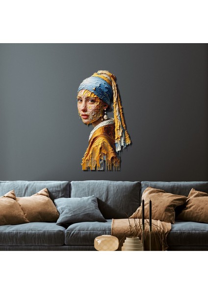 Inci Küpeli Kız Metal Tablo modelleri