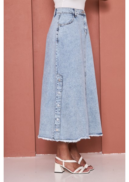 Püsküllü ve Düğme Detaylı Kot Etek indirimleri