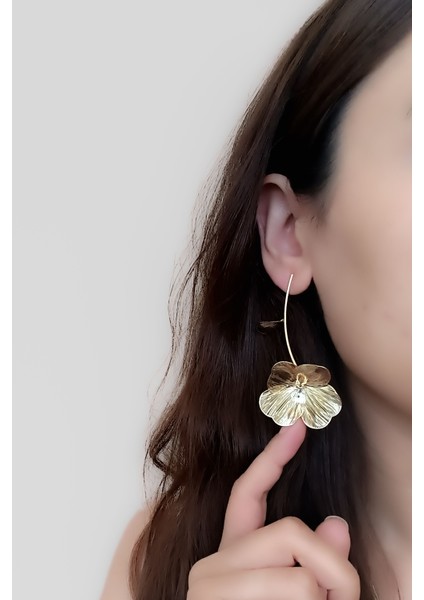 Gold Çiçek Sallantılı Marka Model Vintage Metal Kadın Küpe fiyatları