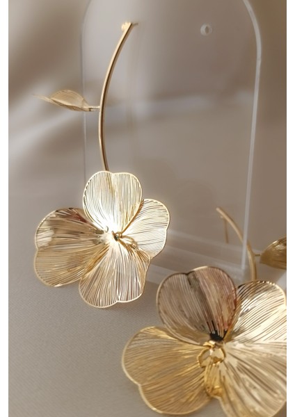 Gold Çiçek Sallantılı Marka Model Vintage Metal Kadın Küpe indirimleri