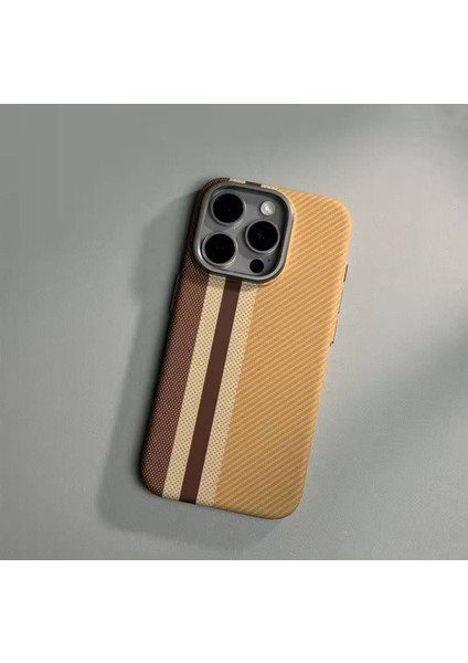 Apple Iphone 16 Pro Max Uyumlu Lux Carbon Fiber Magsafe Metal Kılıf Ultra Hafif Ince Manyetik Kapak.