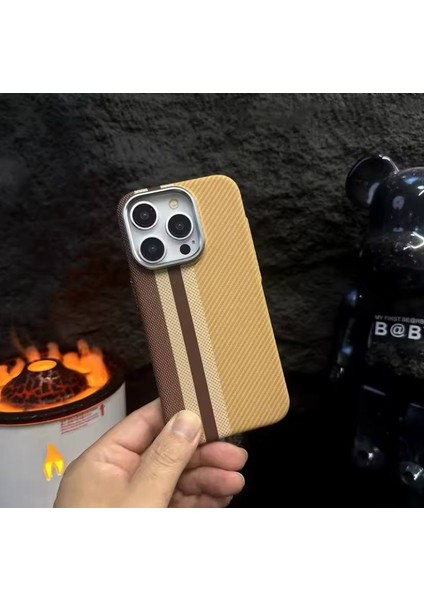 Apple Iphone 16 Pro Max Uyumlu Lux Carbon Fiber Magsafe Metal Kılıf Ultra Hafif Ince Manyetik Kapak. modelleri