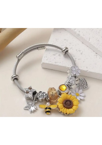 Charm Bileklik – Ayçiçeği, Arı ve Çiçek Detaylı Yazlık Tasarım, Gümüş Renk fiyatları