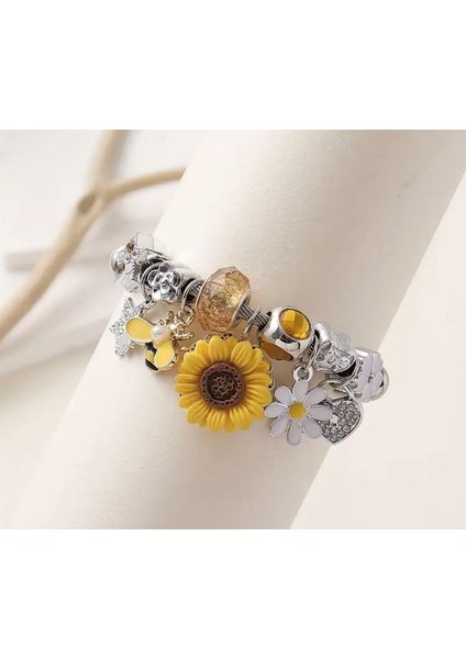 Charm Bileklik – Ayçiçeği, Arı ve Çiçek Detaylı Yazlık Tasarım, Gümüş Renk fırsatları