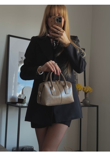 Berry Kadın El ve Omuz Çantası modelleri