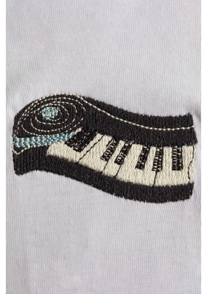 Piyano Tuşları Nakışlı Müzik T-Shirt (S) fırsatları