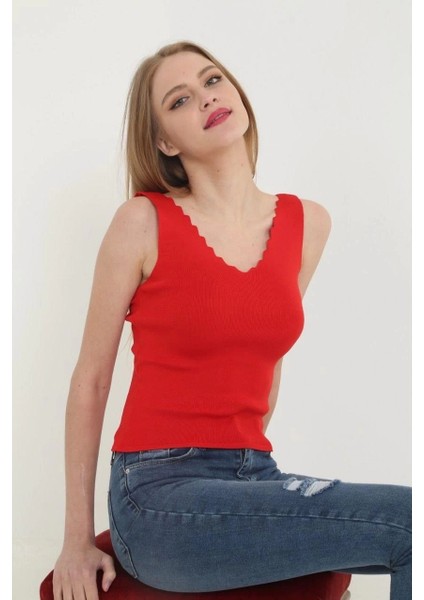 Kadın V Yaka Fırfır Detay Crop - Kırmızı fiyatları