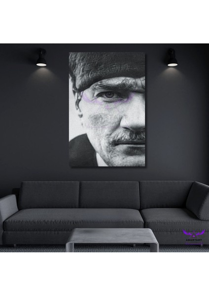 Tekli Dikey Kanvas Ofis Tablosu Yakın Çekim Atatürk Portresi