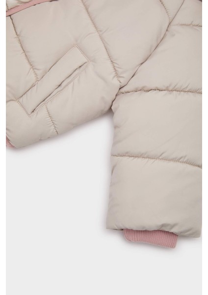 Kız Bebek Kapüşonlu Fermuarlı Şişme Mont C5312A525AU modelleri