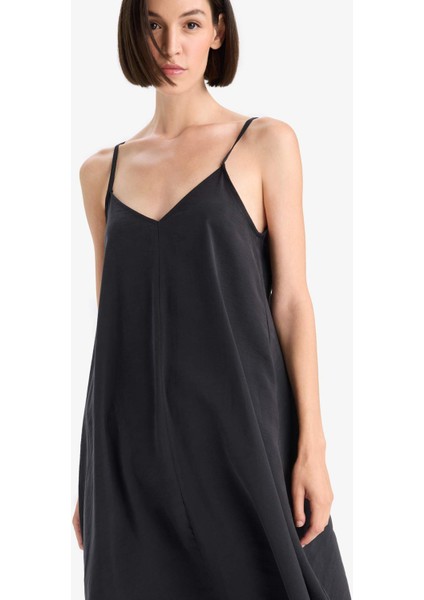 V Yaka Modal Askılı Midi Elbise F6466AX25SM modelleri