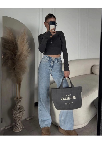 Düğme Detaylı Yıkamalı Crop