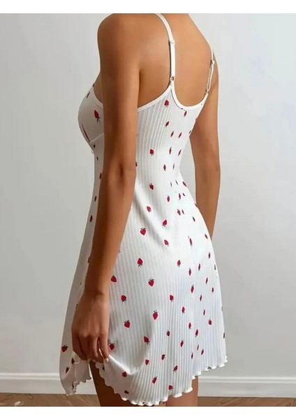 Çilek Baskılı Askılı Pijama Gecelik+Tanga indirimleri