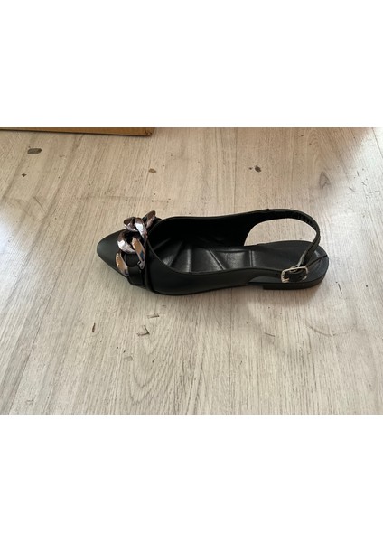 Siyah Taşlı Babet Ayakkabı fiyatları
