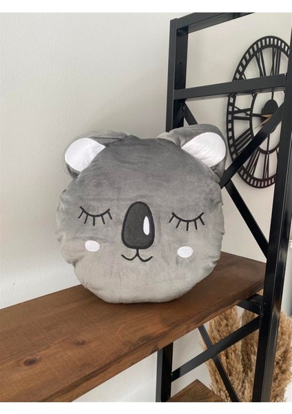 Gri Peluş Panda Tasarımlı Yastık